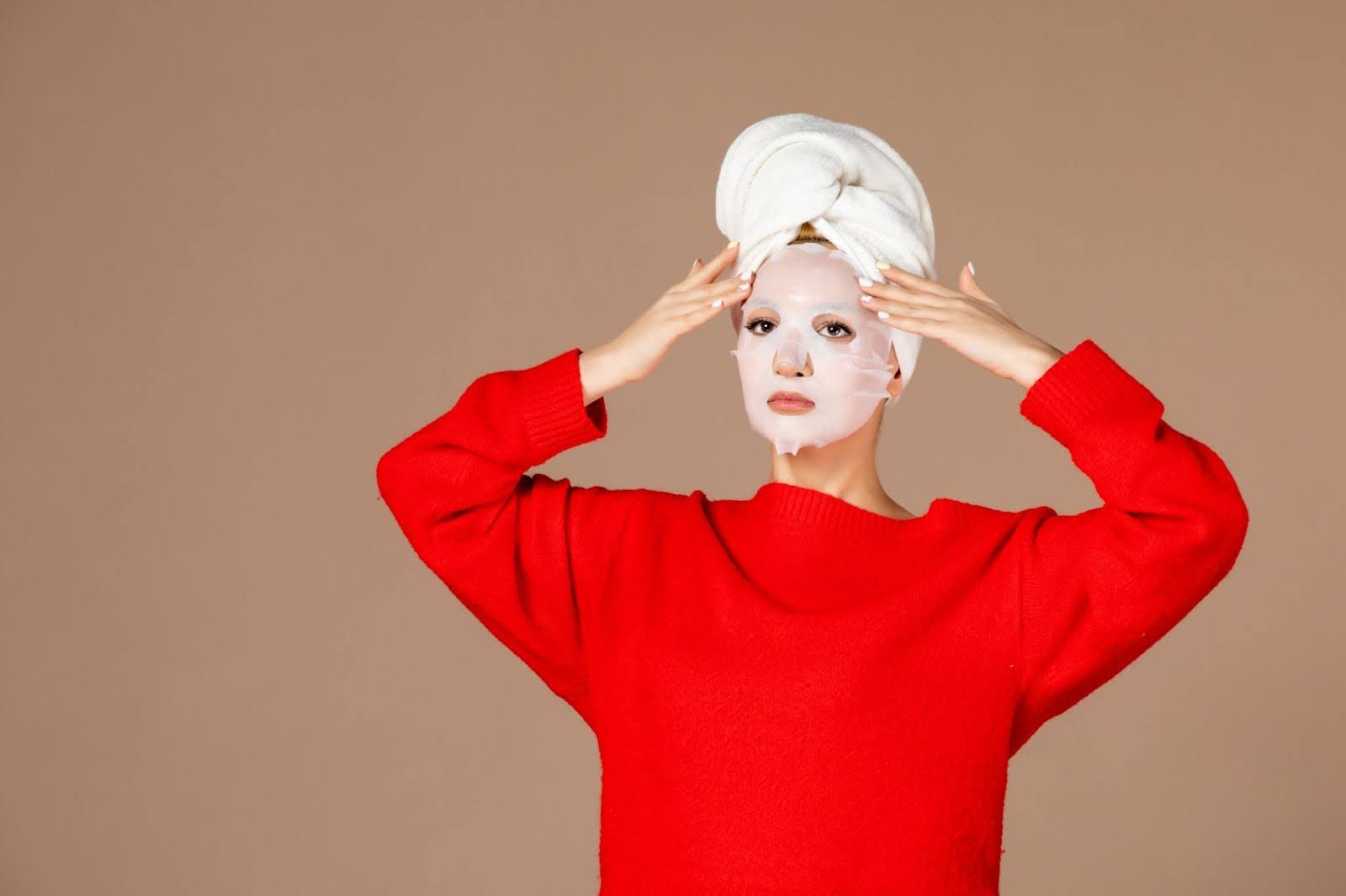 The Luxurious Power of a Caviar & Pearl Face Mask